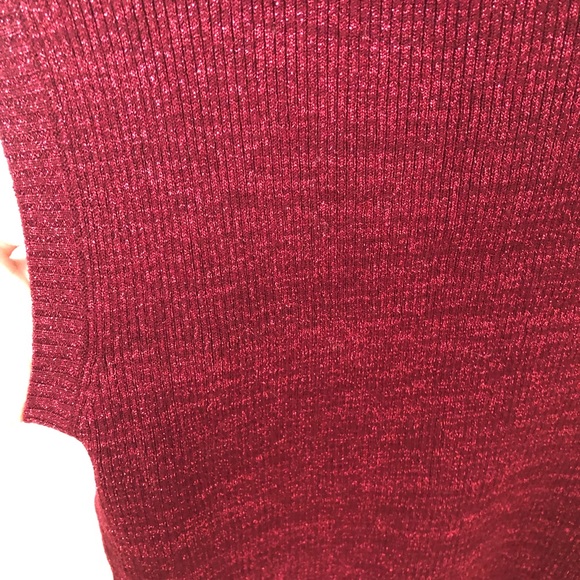 3/$10 Dark Red Sparkly Metallic Turtleneck Tank Top XS Festive Layering - Picture 3 of 9